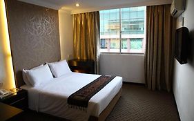 Royal Hotel